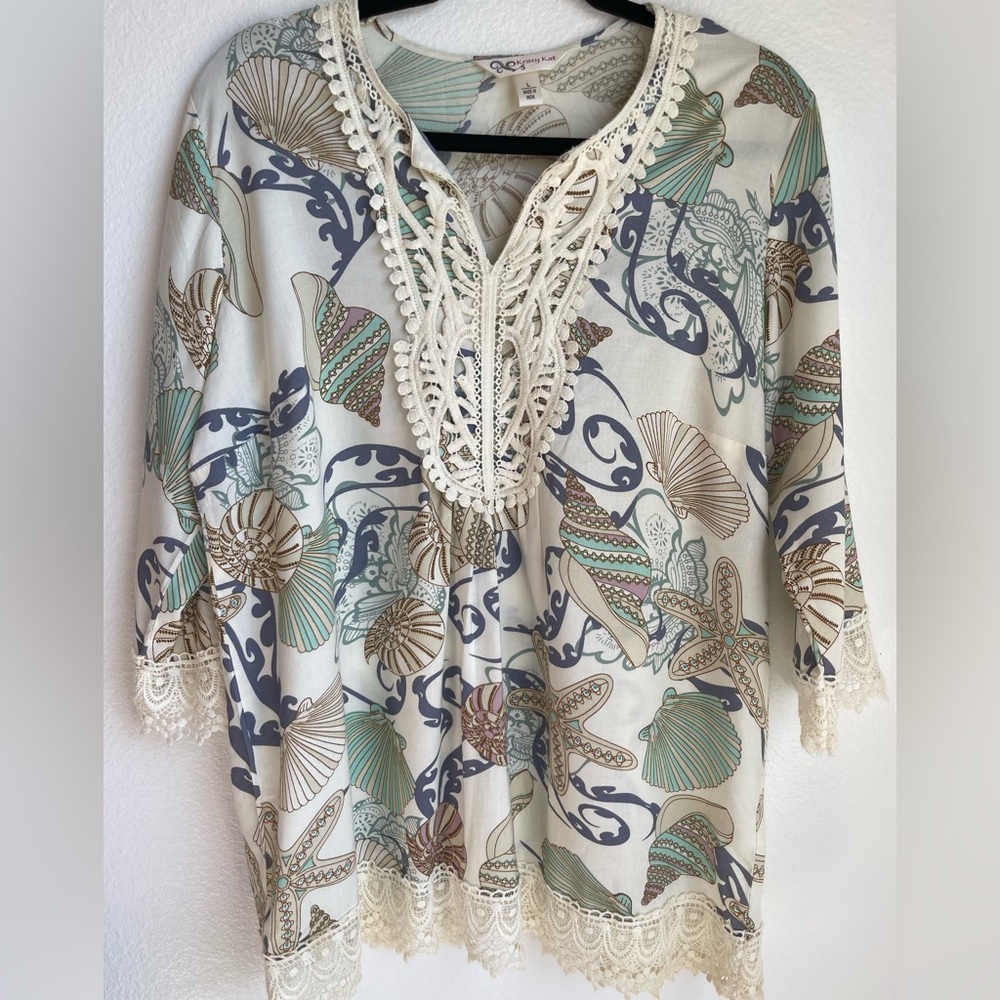 Krazy Kat Ivory Seashell Print Crochet-Trim Blouse with Teal & Navy Sizeโ L